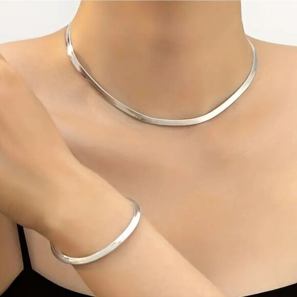 Necklace + Bracelet Minimalist Style Jewelry Set Trendy Snake Chain Design - Picture 6 of 6